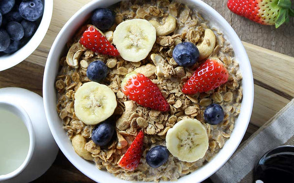 Protein oatmeal with berries and bananas, overnight oats